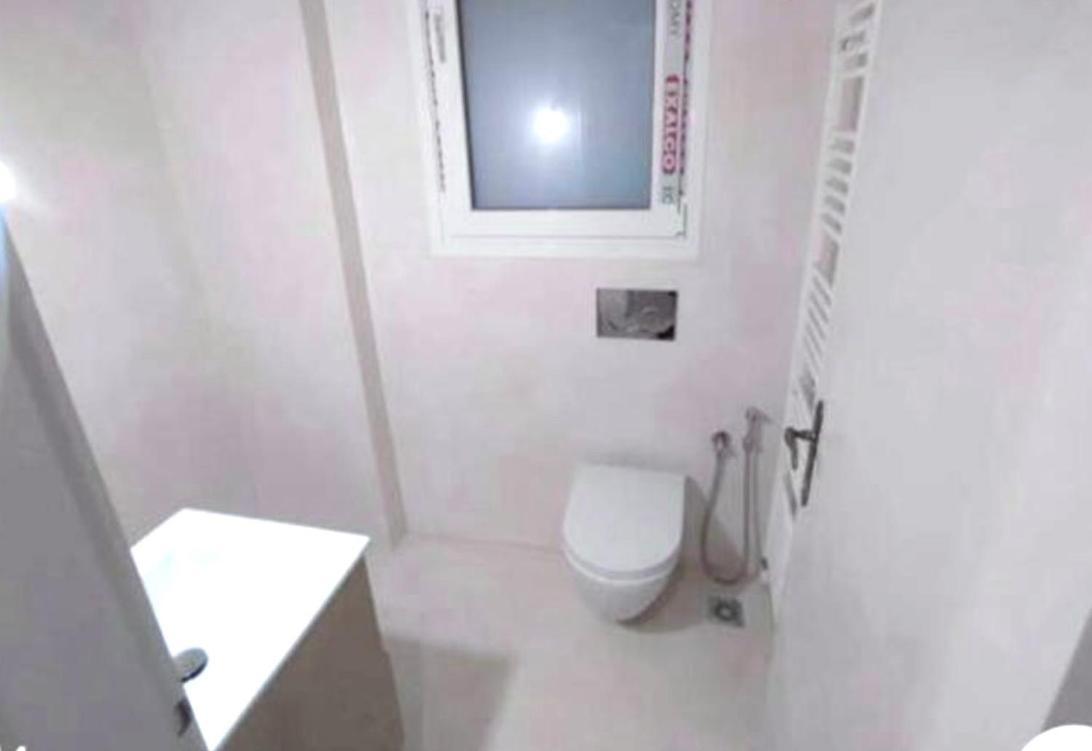 Economy Shared Apartment C In Central Атина Екстериор снимка
